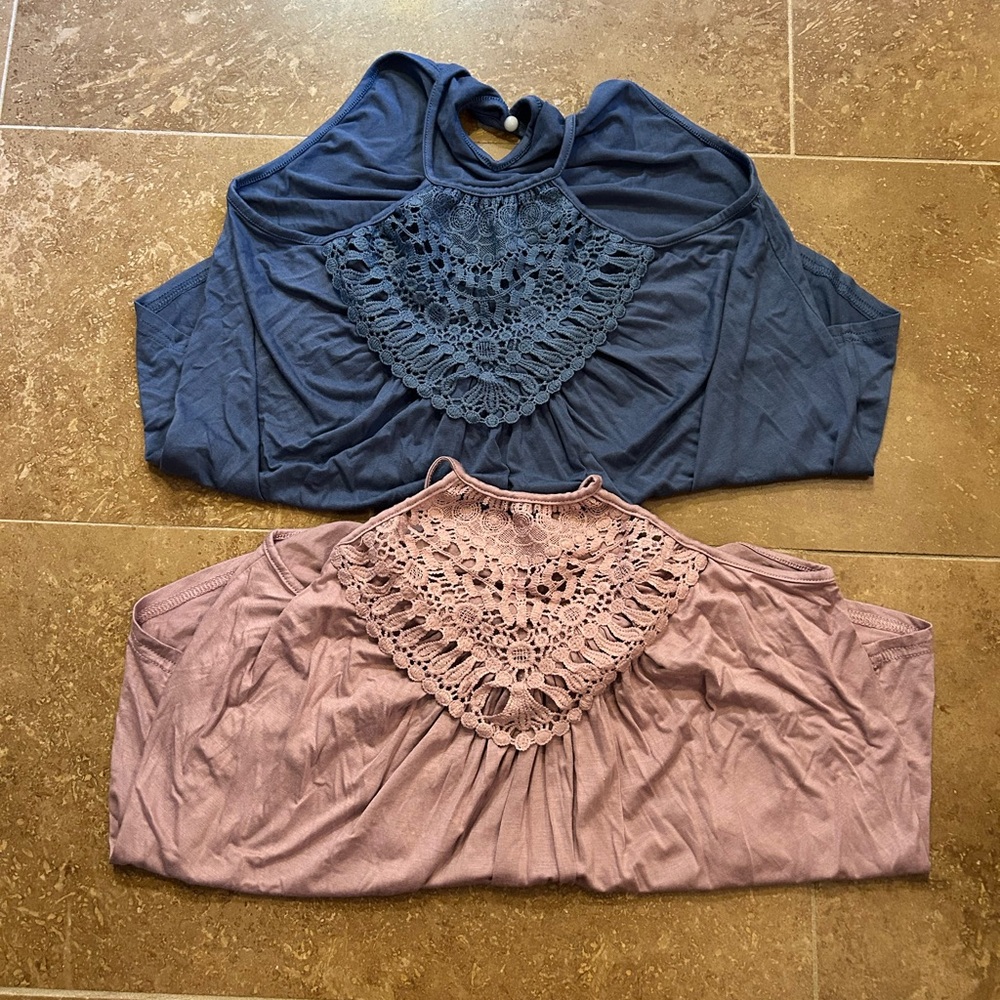 2 Bluetime lace detail halter style tank top Size M